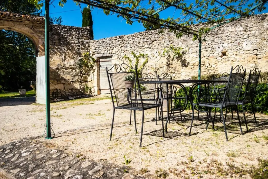Superbe Mas Provencal Avec Piscine Chauffée
