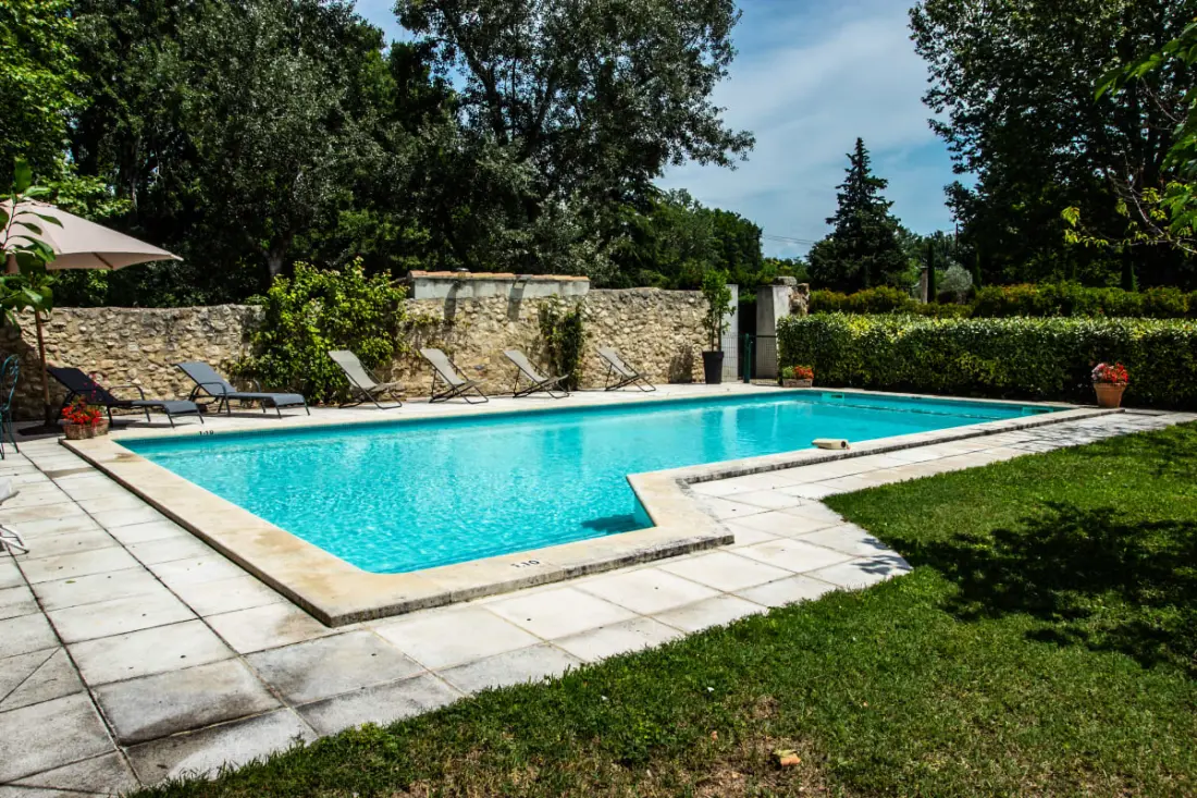 Superbe Mas Provencal Avec Piscine Chauffée