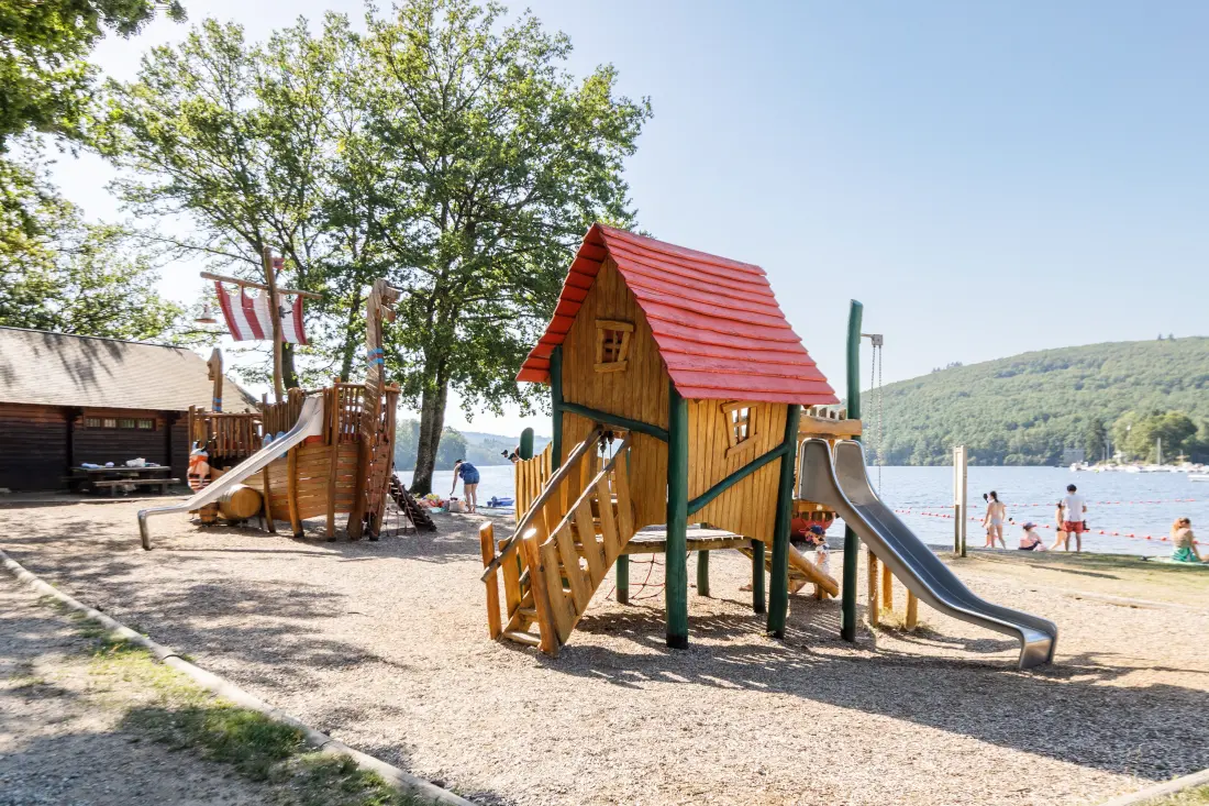 Camping Paradis les 2 îles 3 étoiles★★★