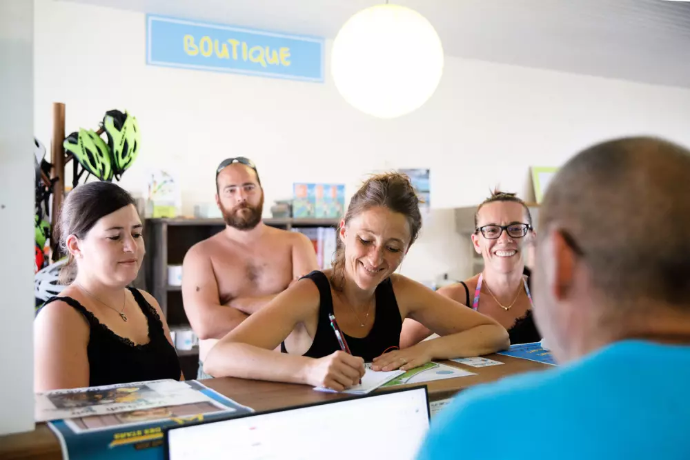 Camping Paradis les 2 îles3 étoiles★★★