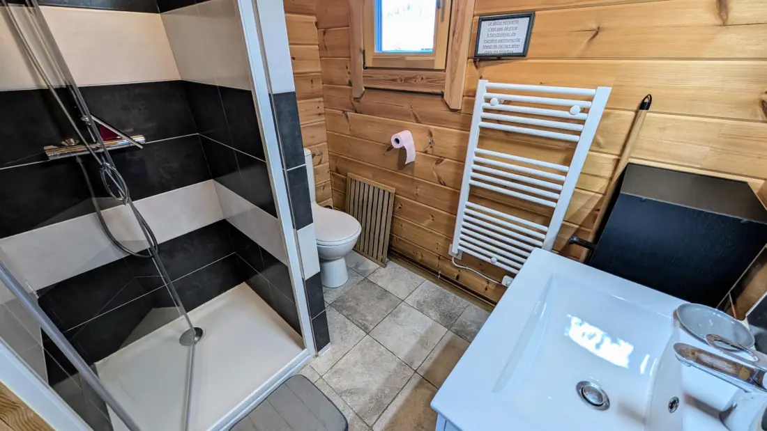 Gîte de France Le chalet de lintignat 2 épis