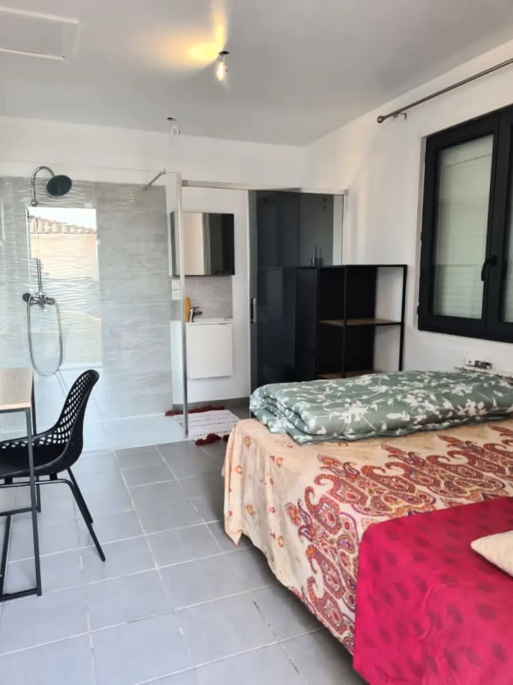 Maison Lumineuse à Pezens Pour 8 Personnes
