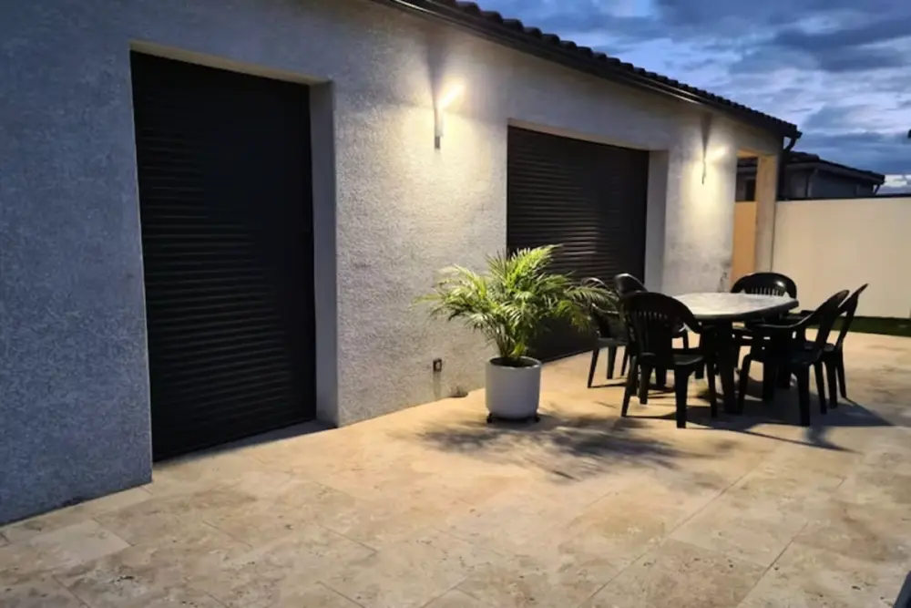 Maison Lumineuse à Pezens Pour 8 Personnes