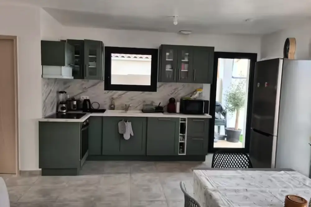 Maison Lumineuse à Pezens Pour 8 Personnes