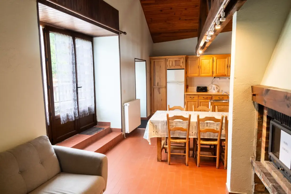 Gîte de France Gîtes de france 6 personnes à pierrefiche 2 épis