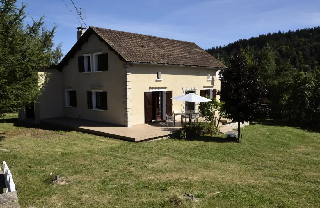 Gîte de France La parrot en margeride 2 épis