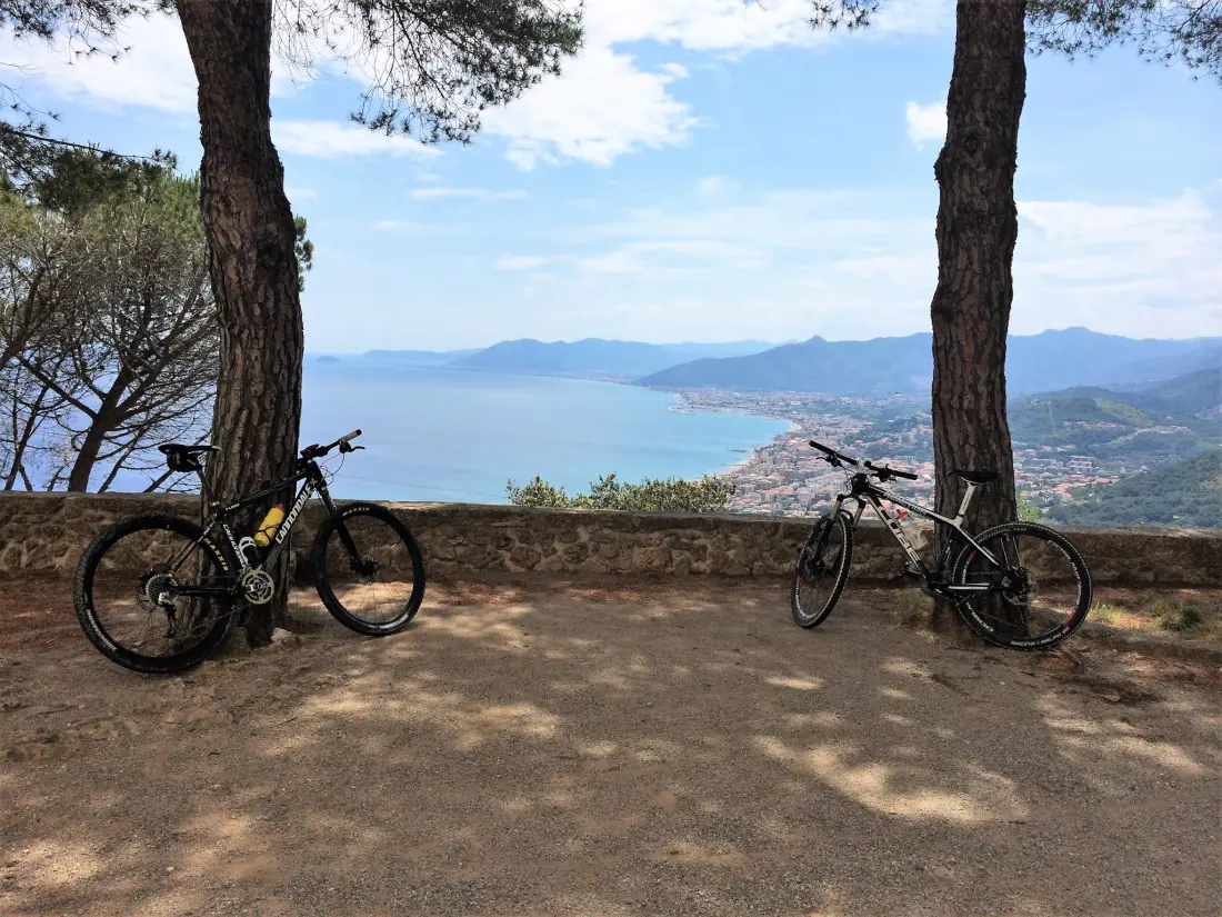 Camping dei Fiori 2 étoiles★★