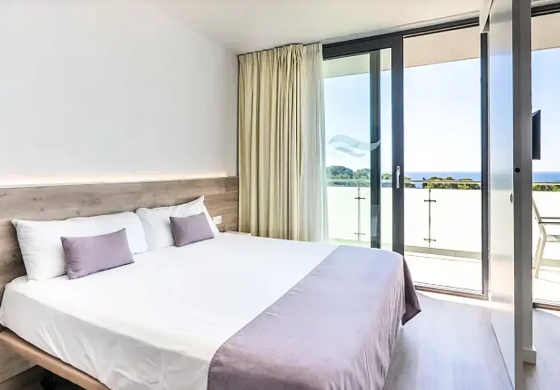 Aparthotel Comtat Sant Jordi by Viajes Velero