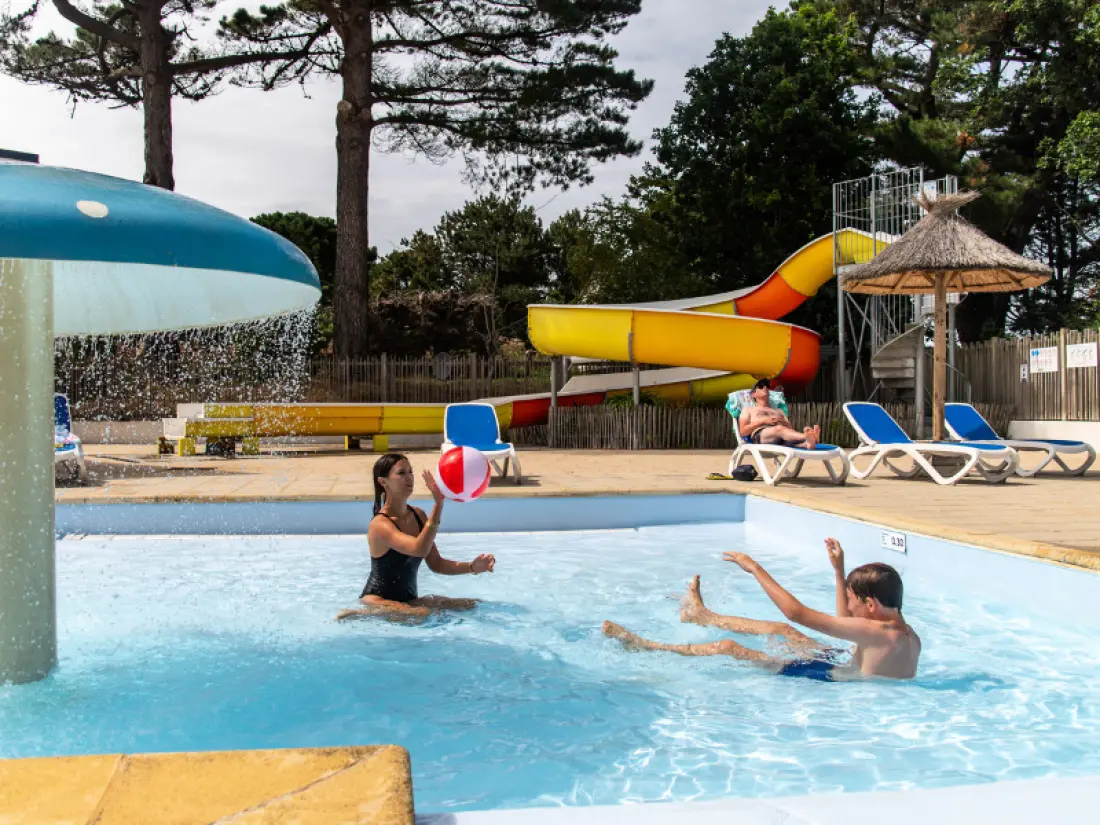 Flower Camping Port de la Chaîne 4 étoiles★★★★