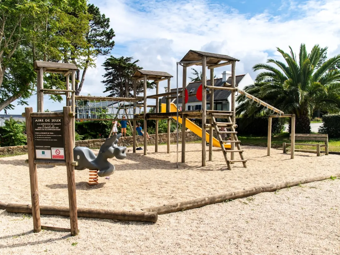 Flower Camping Port de la Chaîne 4 étoiles★★★★