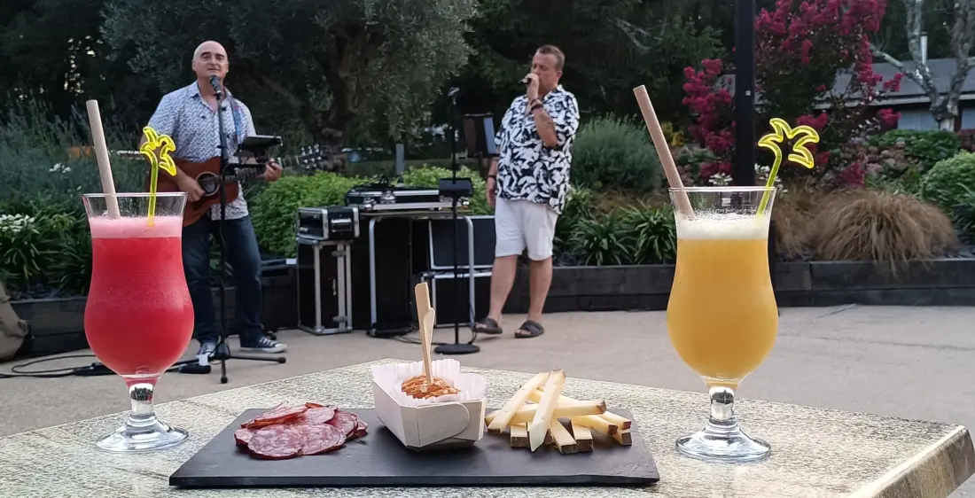 Camping Le Saint Laurent (piscine d'avril à septembre)  3 étoiles★★★