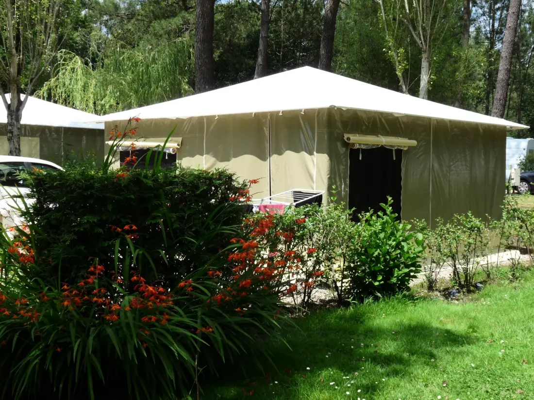 Camping Le Saint Laurent (piscine d'avril à septembre)  3 étoiles★★★