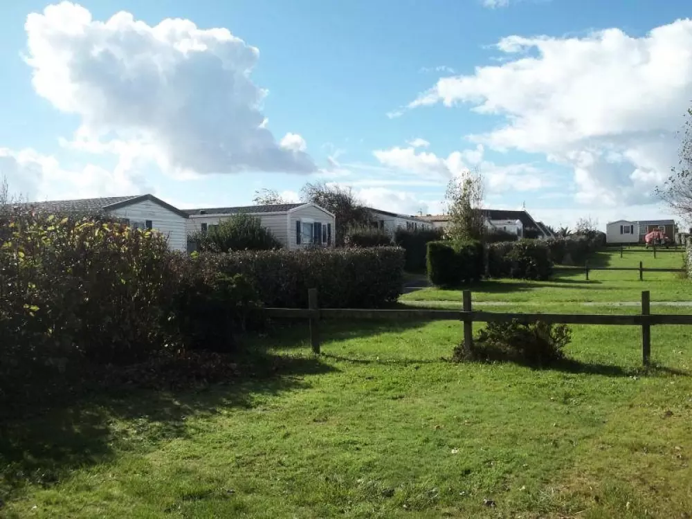 Flower Camping La Pointe du Talud 4 étoiles★★★★