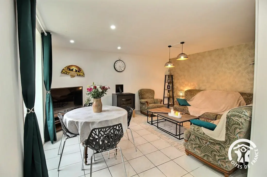 Gîte de France Sous le noyer 2 épis