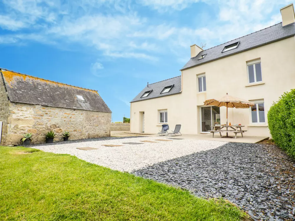 Maison de Vacances Plouneour Trez