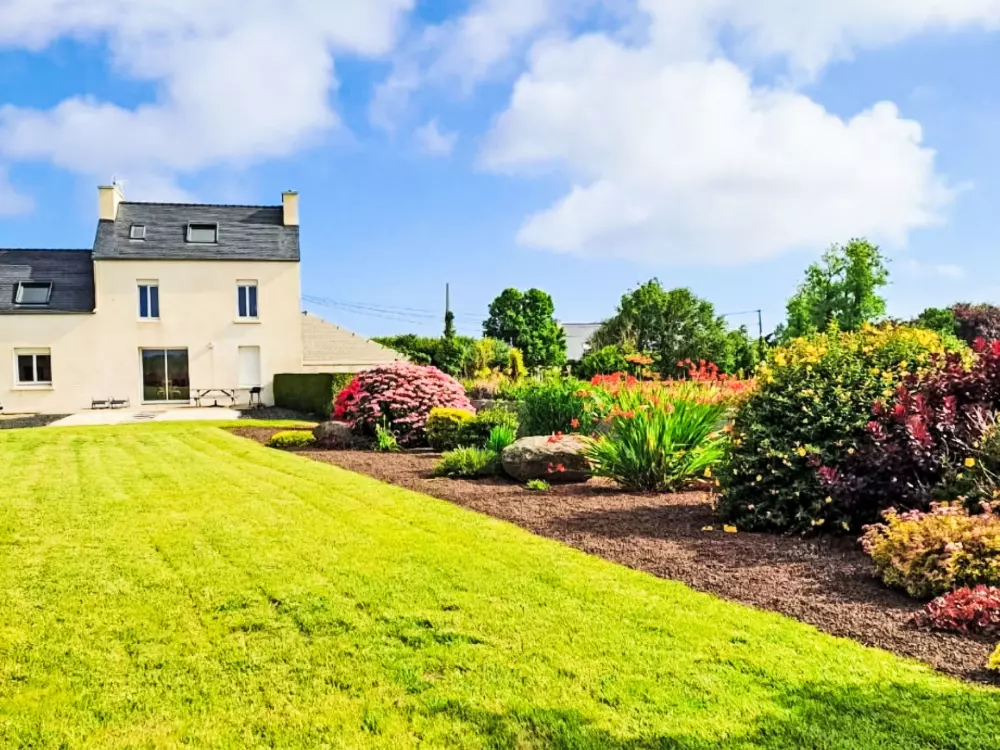 Maison de Vacances Plouneour Trez