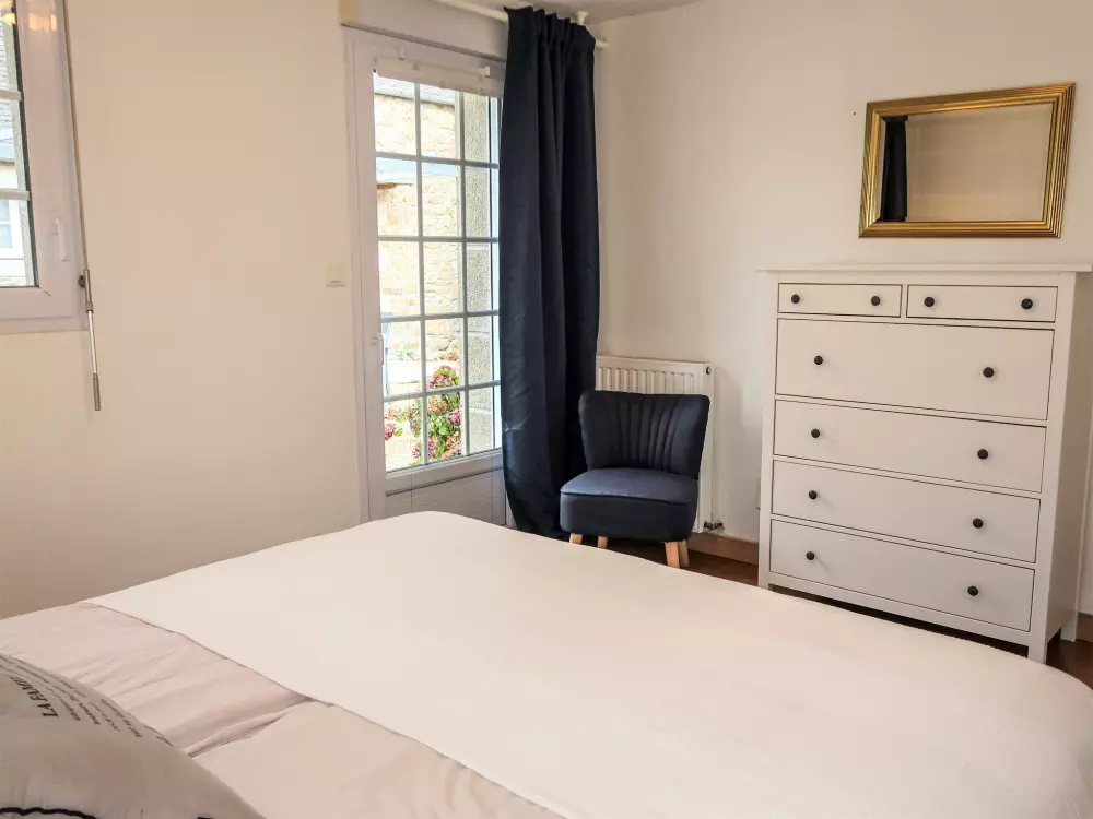 Maison de Vacances Plounevez Lochrist