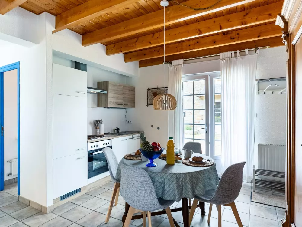 Maison de Vacances Plounevez Lochrist