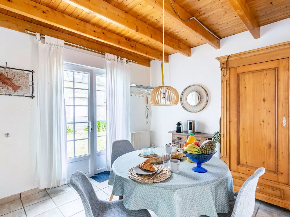 Maison de Vacances Plounevez Lochrist