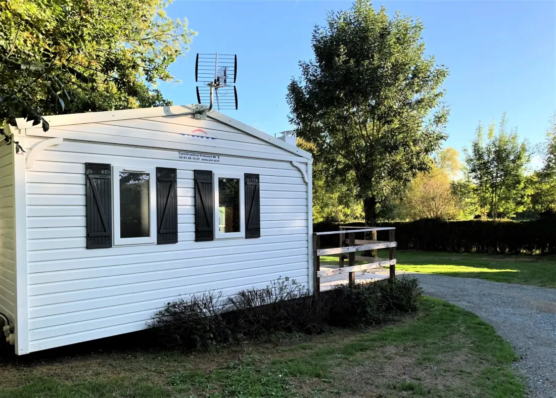 Flower Camping Côté Lac 3 étoiles★★★