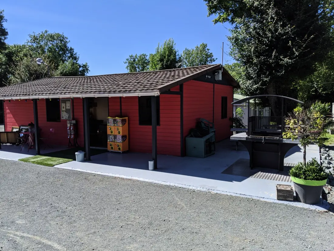 Flower Camping Côté Lac 3 étoiles★★★