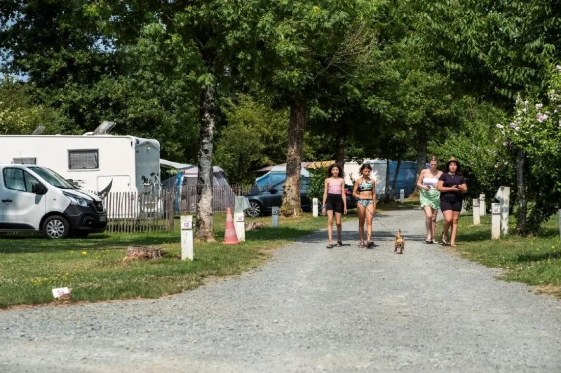 Flower Camping Côté Lac 3 étoiles★★★