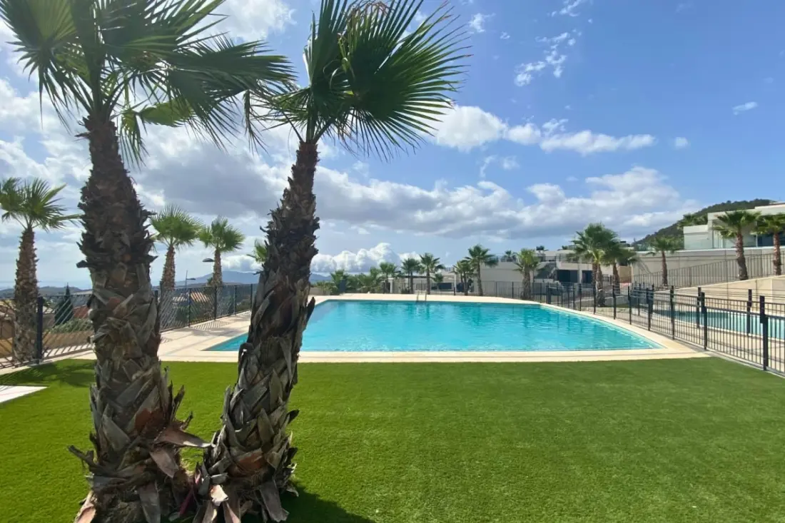 Charme, Confort Et Piscine Au Soleil De Polop !