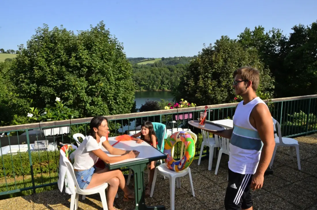 Camping Les Terrasses du Lac4 étoiles★★★★