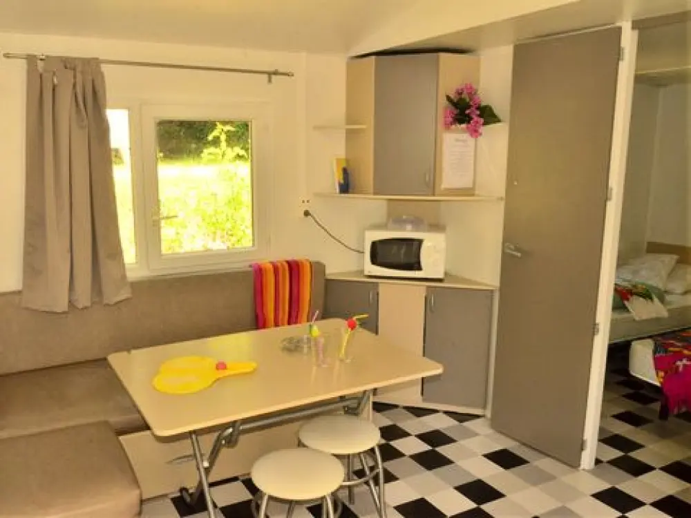 Camping Les Terrasses Du Lac  4 étoiles★★★★
