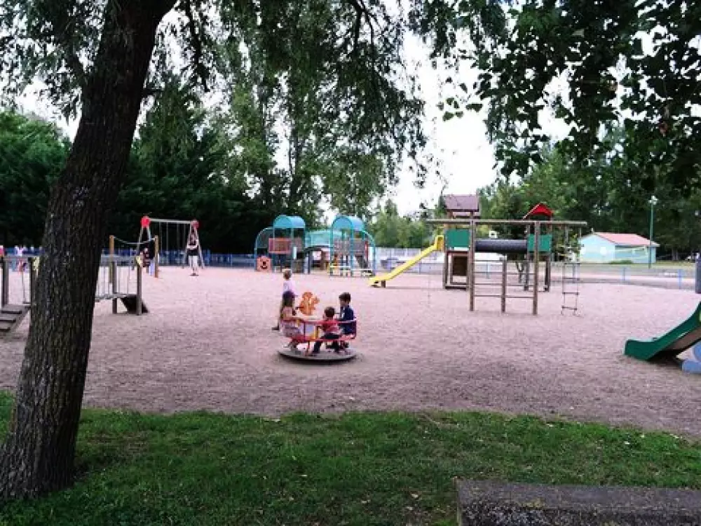 Camping Les Sablons 2 étoiles★★