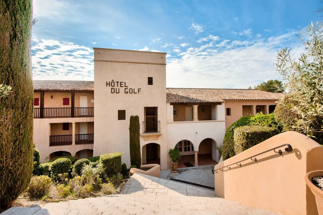 Résidence Hôtel du Golf de Pont Royal - maeva Home