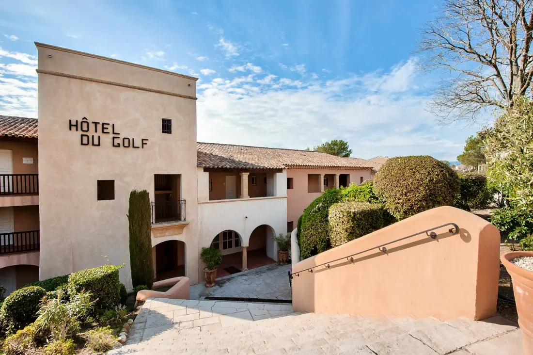 Résidence Hôtel du Golf de Pont Royal - maeva Home