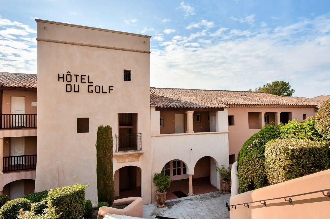Résidence Hôtel du Golf de Pont Royal - maeva Home