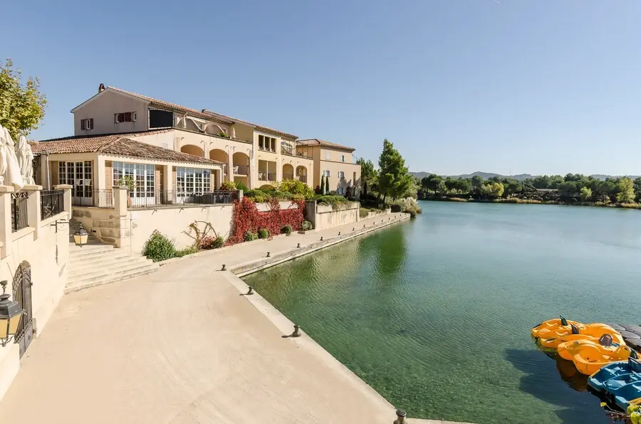 Les Maisons de Pont Royal en Provence - maeva Home