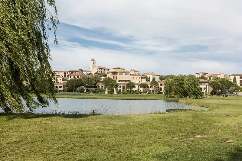 Les Maisons de Pont Royal en Provence - maeva Home