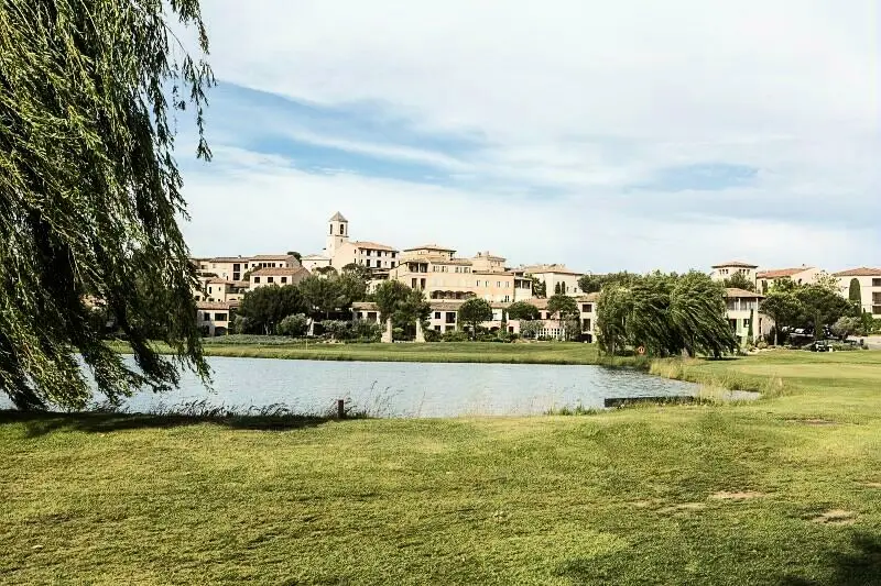 Les Maisons de Pont Royal en Provence - maeva Home