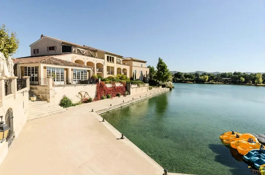Les Maisons de Pont Royal en Provence - maeva Home