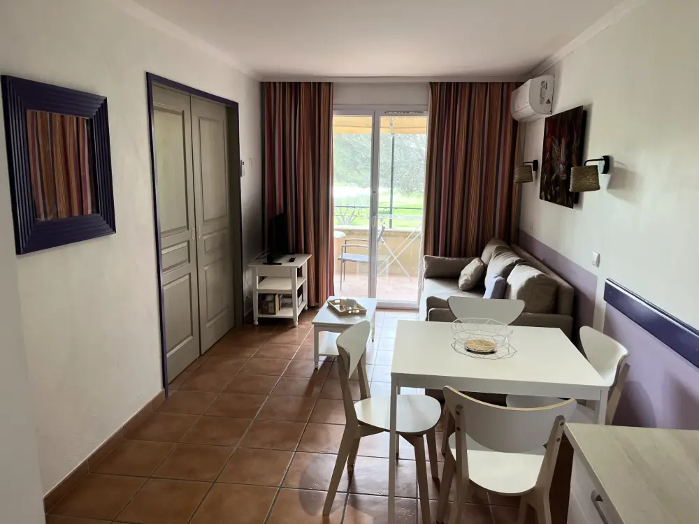 Résidence Hôtel du Golf de Pont Royal - maeva Home