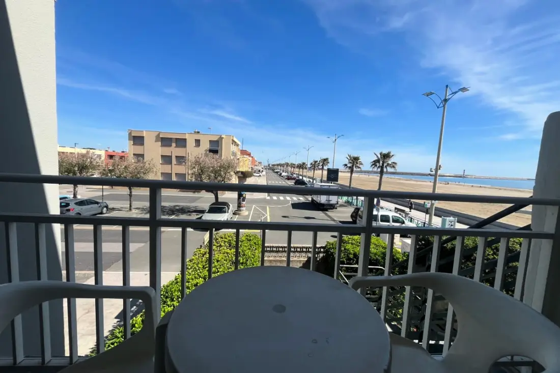 Appartement Charmant Avec Vue Sur La Mer
