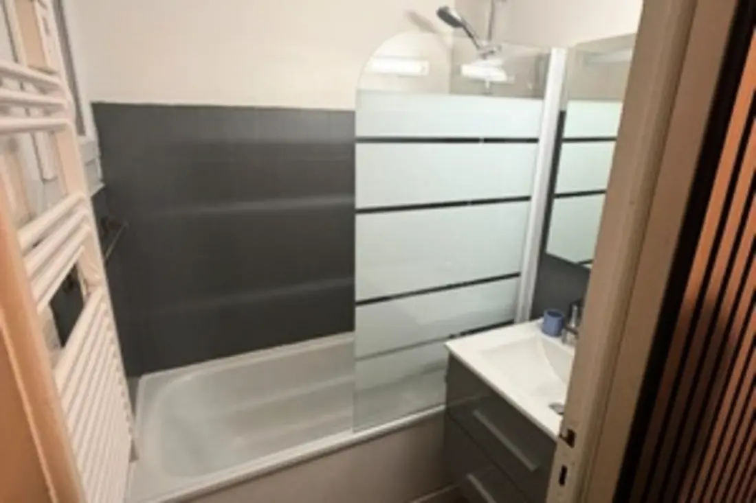 Bel Appartement Avec Piscine, 10 Min De La Plage