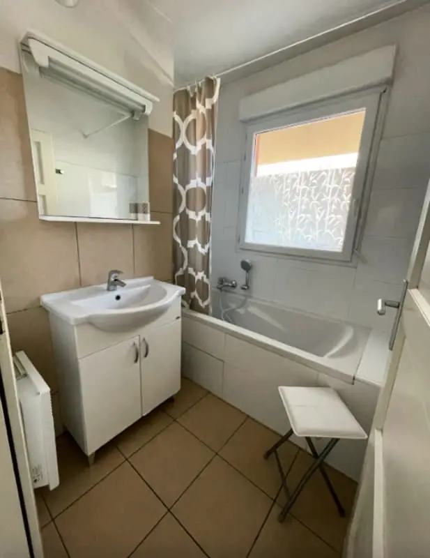 46m² Avec Terrasse - Résidence Avec Piscine