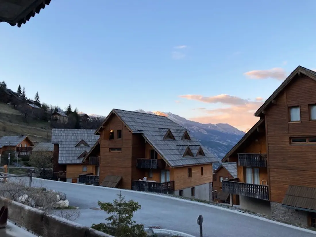 Les Chalets De Praroustan