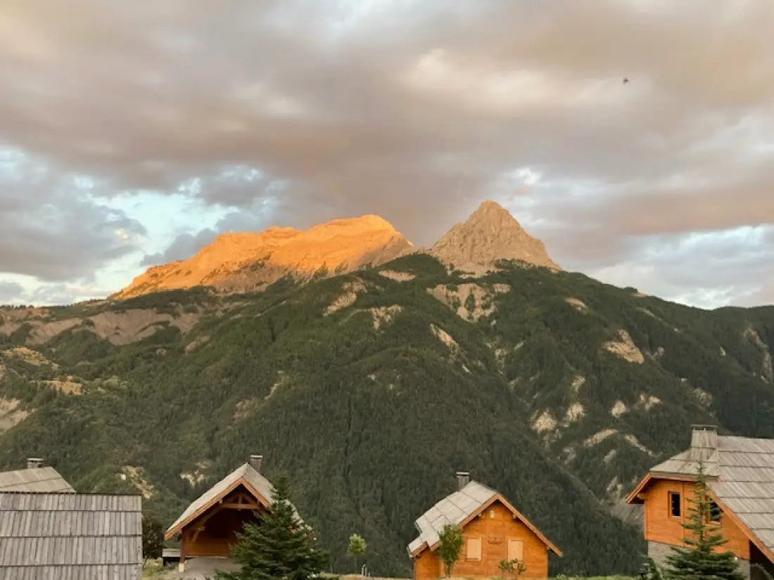 Les Chalets De Praroustan