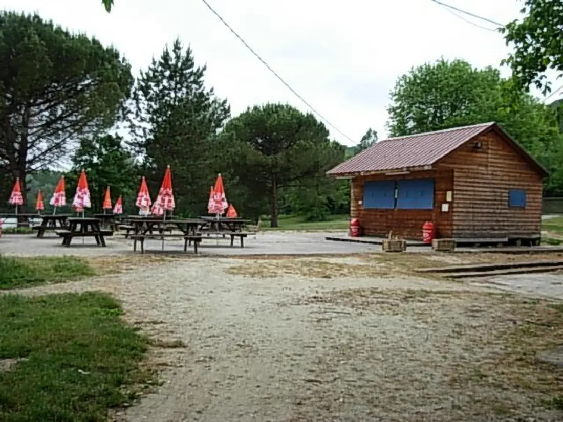 Domaine du Lac de Neguenou3 étoiles★★★