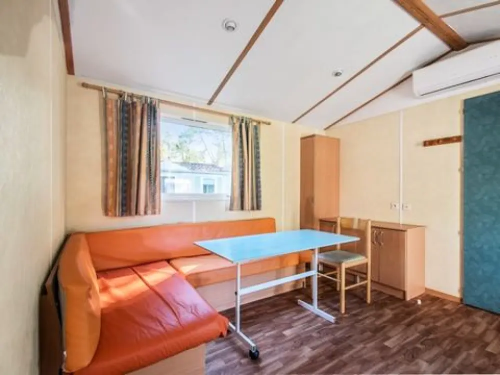 Camping Montana Parc Oasis Village - Coeur de l'Estérel 5 étoiles★★★★★
