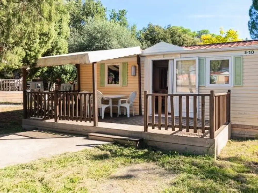 Camping Montana Parc Oasis Village - Coeur de l'Estérel 5 étoiles★★★★★