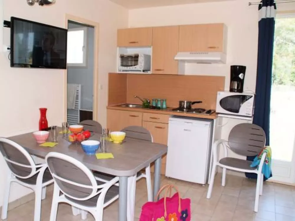 Camping Montana Parc Oasis Village - Coeur de l'Estérel 5 étoiles★★★★★