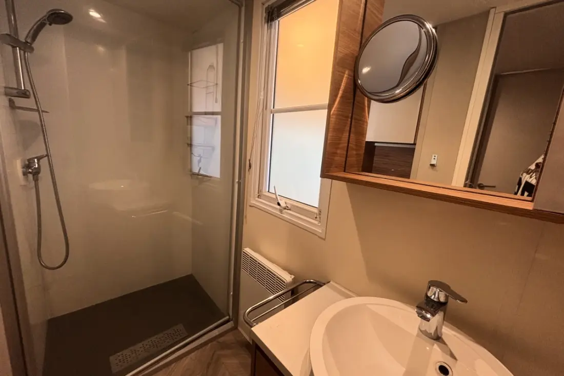Chalet Dans Domaine 5 étoiles Avec Piscine