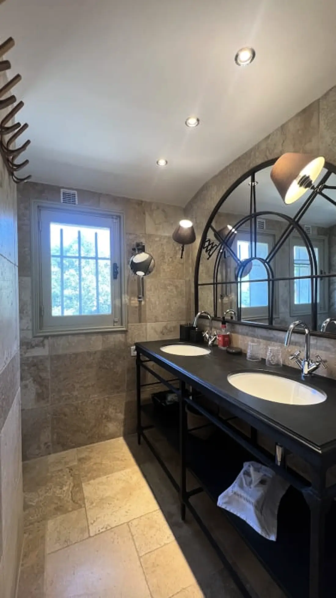 Villa Maya : Grande Villa Et Piscine Incroyable Au Pied Du Luberon