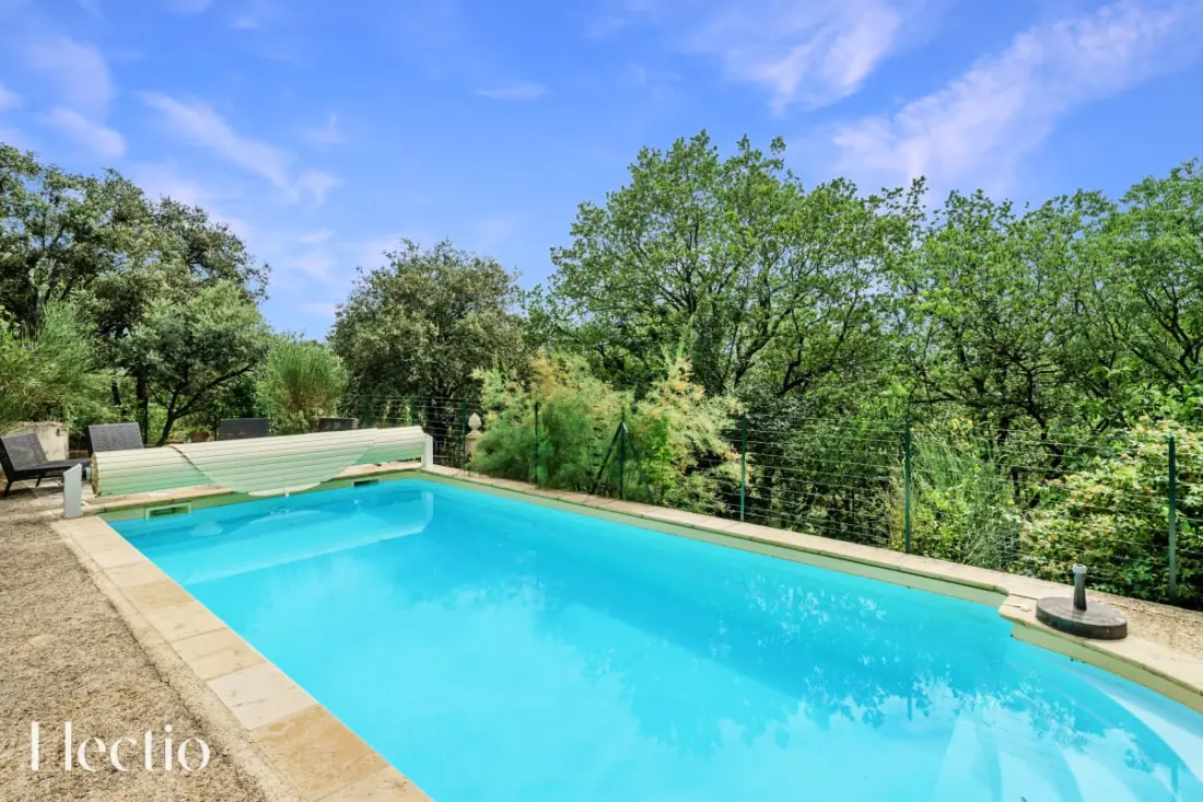 Mas Du Rocher | Piscine, Pétanque &amp; Cheminée